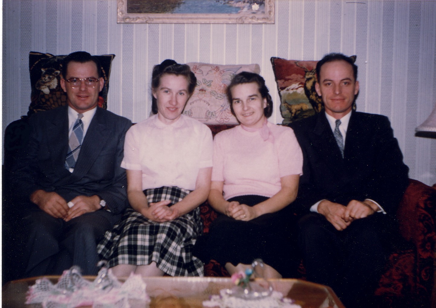pictures/CECILIA & WILLIAM HUTCHISON/Groups/1.2.2 Gaius & Gladys, Gertrude & Roy.jpg